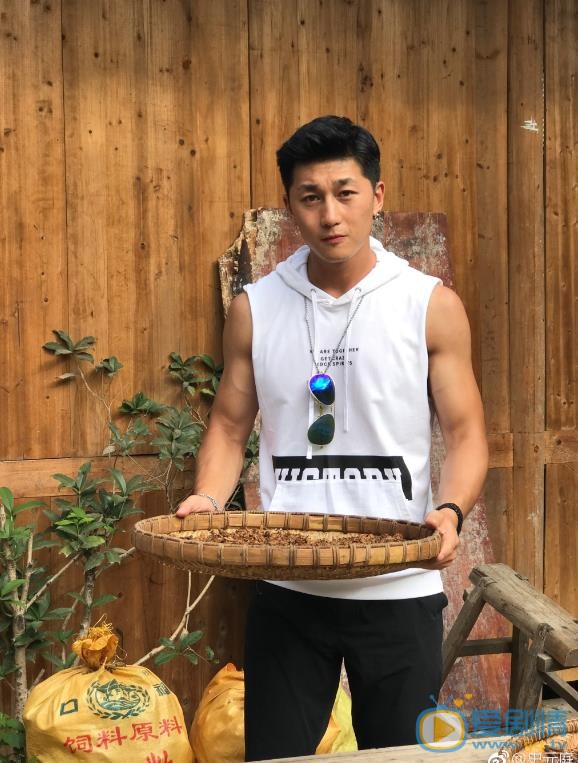 史元庭生活照 史元庭高清写真_史元庭高清剧照