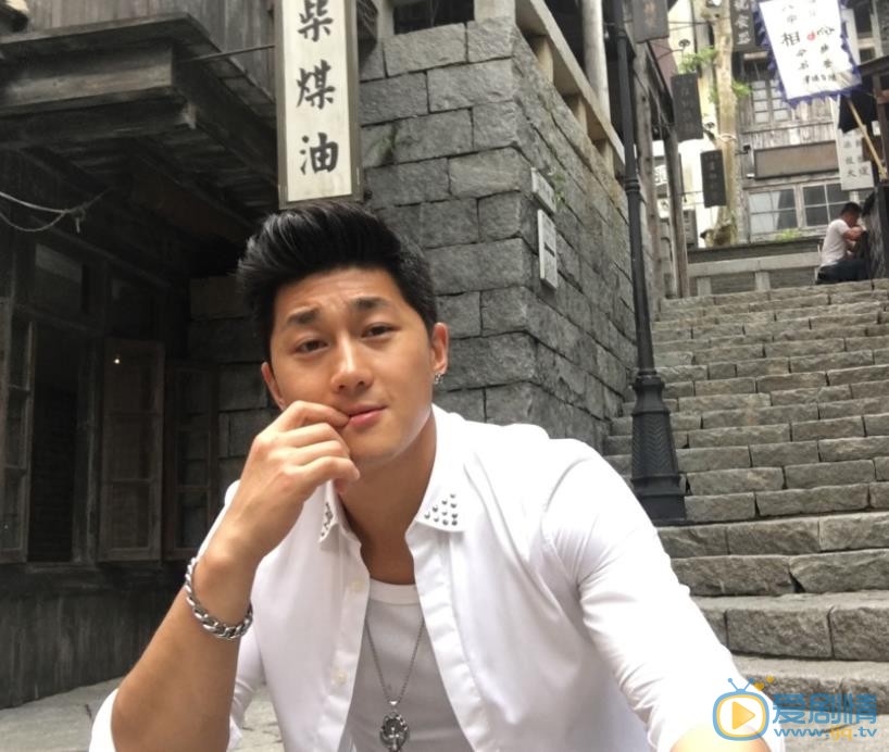 史元庭生活照 史元庭高清写真_史元庭高清剧照