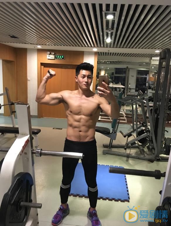 史元庭健身运动照 史元庭高清写真_史元庭高清剧照
