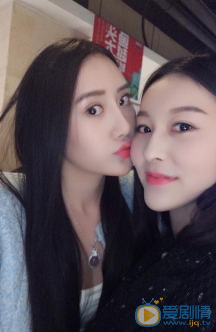 吴晴与人合照 吴晴高清写真_吴晴高清剧照