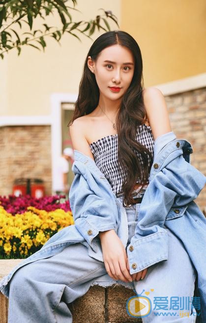 吴晴街拍写真 吴晴高清写真_吴晴高清剧照
