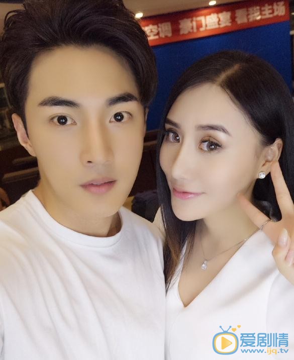 吴晴与人合照 吴晴高清写真_吴晴高清剧照