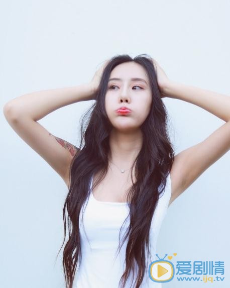 吴晴街拍写真 吴晴高清写真_吴晴高清剧照