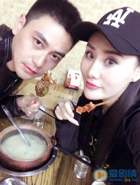 吴晴与人合照 吴晴高清写真_吴晴高清剧照