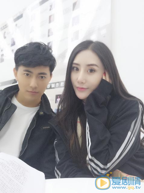 吴晴与人合照 吴晴高清写真_吴晴高清剧照