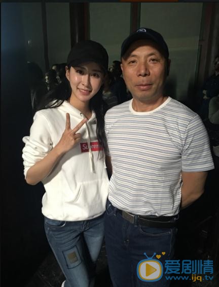 李炳宜片场照写真 李炳宜高清写真_李炳宜高清剧照