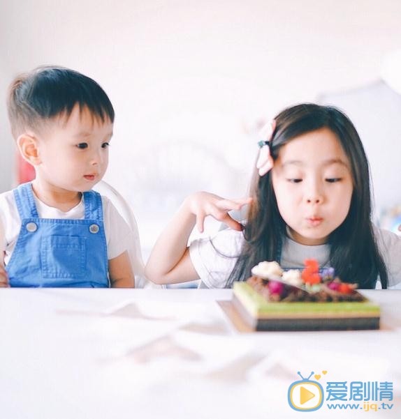 窦若兮与弟弟日常 窦若兮高清写真_窦若兮高清剧照
