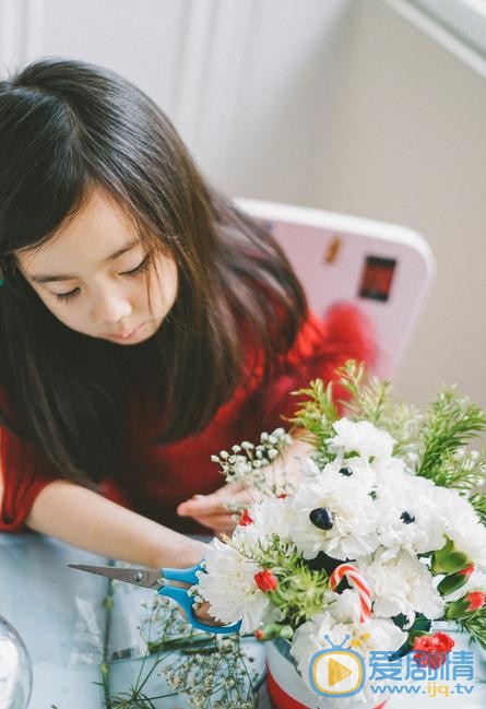 窦若兮红衣写真 窦若兮高清写真_窦若兮高清剧照