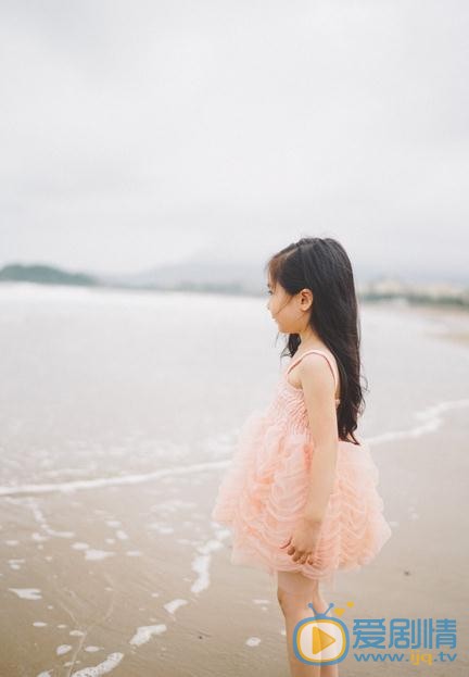 窦若兮粉色系写真 窦若兮高清写真_窦若兮高清剧照