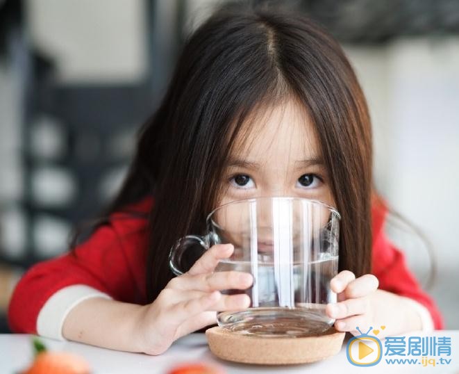 窦若兮红衣写真 窦若兮高清写真_窦若兮高清剧照