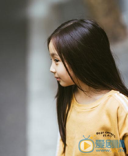 窦若兮街拍写真 窦若兮高清写真_窦若兮高清剧照