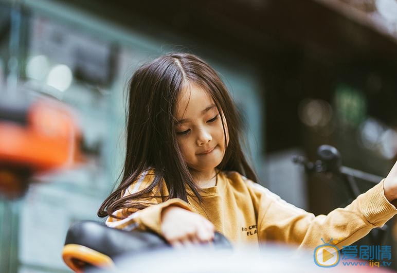 窦若兮街拍写真 窦若兮高清写真_窦若兮高清剧照