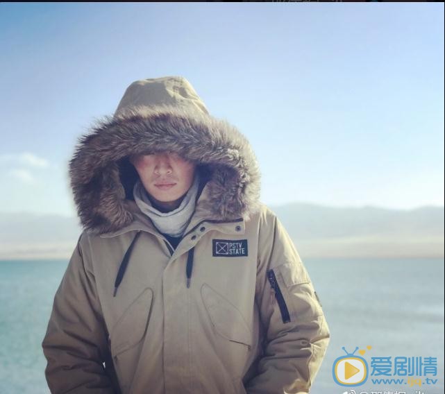 邵伟桐街拍写真 邵伟桐高清写真_邵伟桐高清剧照