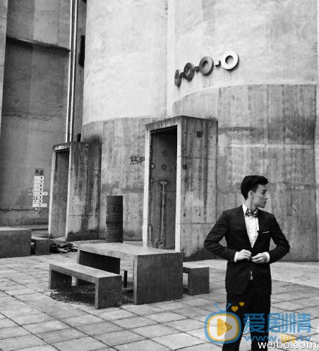 邵伟桐街拍写真 邵伟桐高清写真_邵伟桐高清剧照