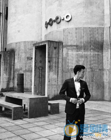 邵伟桐街拍写真 邵伟桐高清写真_邵伟桐高清剧照