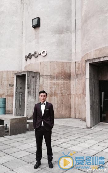 邵伟桐街拍写真 邵伟桐高清写真_邵伟桐高清剧照