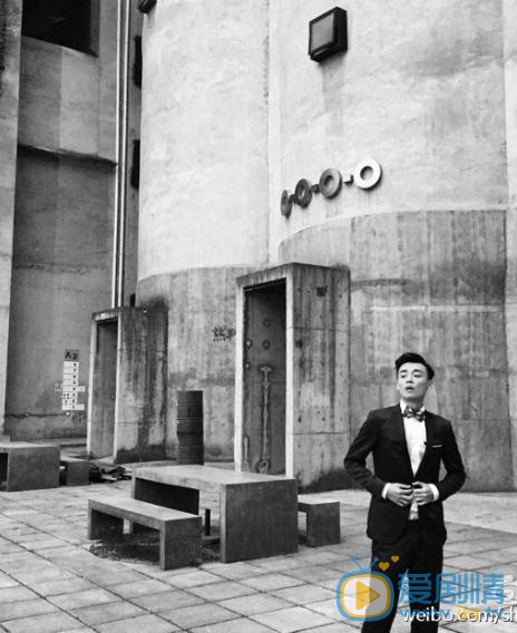 邵伟桐街拍写真 邵伟桐高清写真_邵伟桐高清剧照