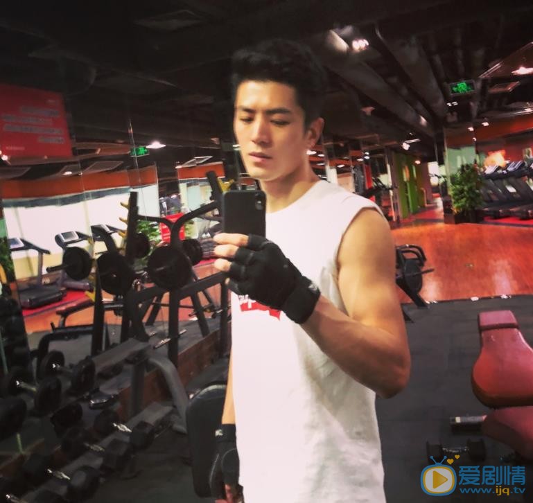 李九霖生活照 李九霖高清写真_李九霖高清剧照