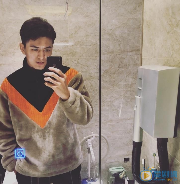 李九霖生活照 李九霖高清写真_李九霖高清剧照