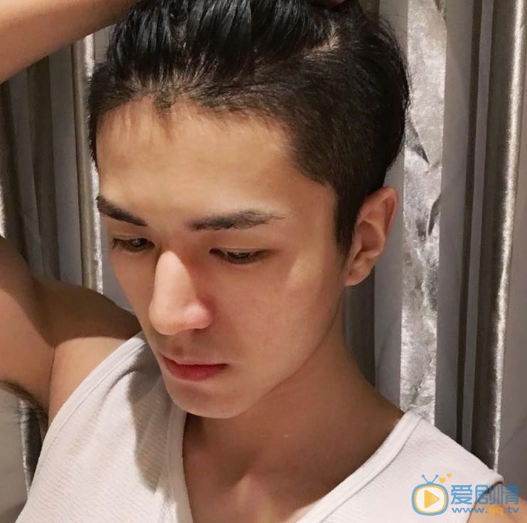 李九霖生活照 李九霖高清写真_李九霖高清剧照