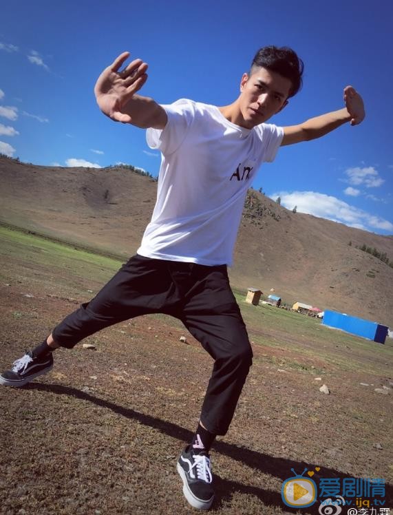 李九霖片场照 李九霖高清写真_李九霖高清剧照