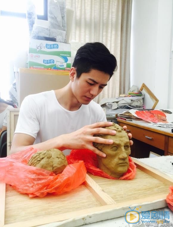 李九霖生活照 李九霖高清写真_李九霖高清剧照