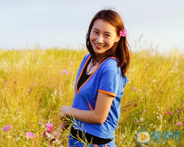 井凌潇街拍写真 井凌潇高清写真_井凌潇高清剧照