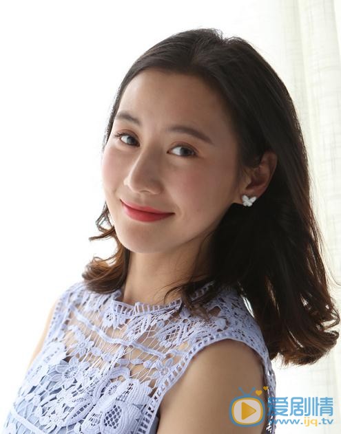 井凌潇花儿写真 井凌潇高清写真_井凌潇高清剧照