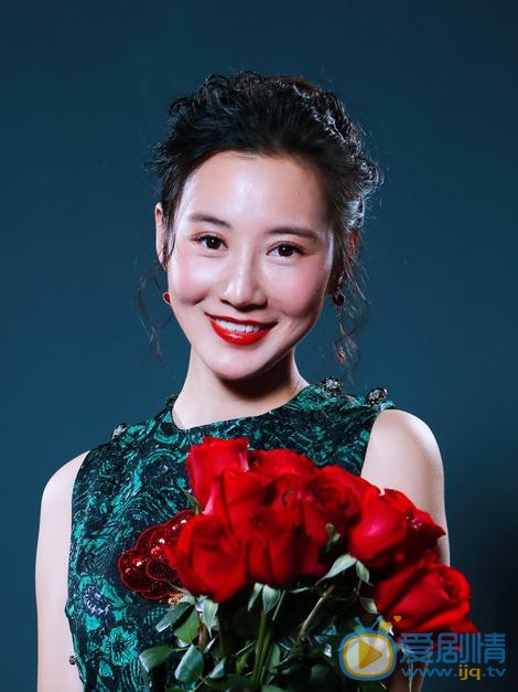 井凌潇花儿写真 井凌潇高清写真_井凌潇高清剧照