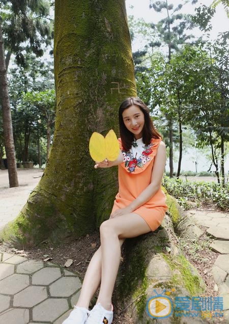 井凌潇花儿写真 井凌潇高清写真_井凌潇高清剧照