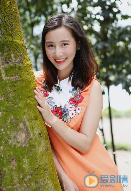 井凌潇花儿写真 井凌潇高清写真_井凌潇高清剧照