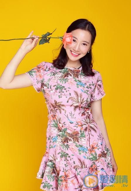 井凌潇花儿写真 井凌潇高清写真_井凌潇高清剧照