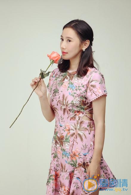 井凌潇花儿写真 井凌潇高清写真_井凌潇高清剧照