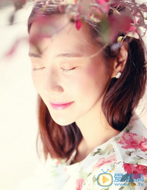 井凌潇花儿写真 井凌潇高清写真_井凌潇高清剧照
