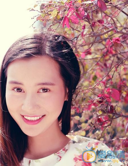 井凌潇花儿写真 井凌潇高清写真_井凌潇高清剧照