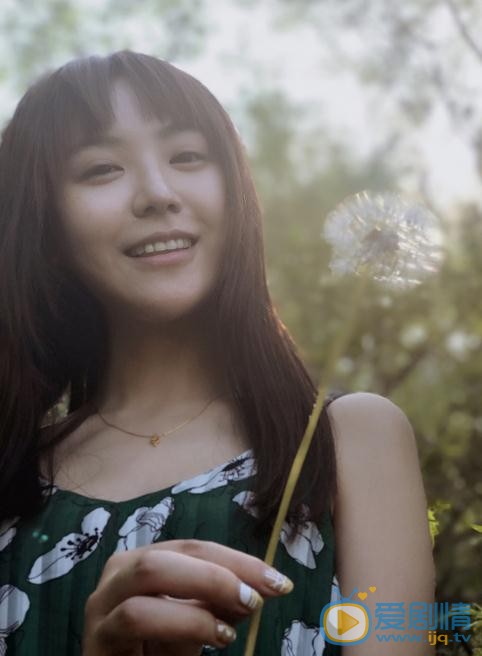 孙映霏街拍写真 孙映霏高清写真_孙映霏高清剧照