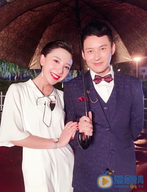 唐秦与人合照 唐秦高清写真_唐秦高清剧照