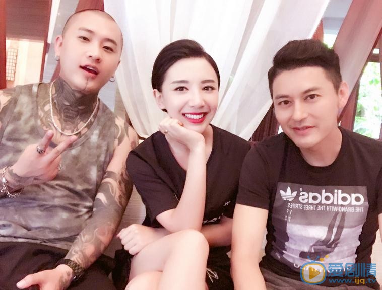 唐秦与人合照 唐秦高清写真_唐秦高清剧照