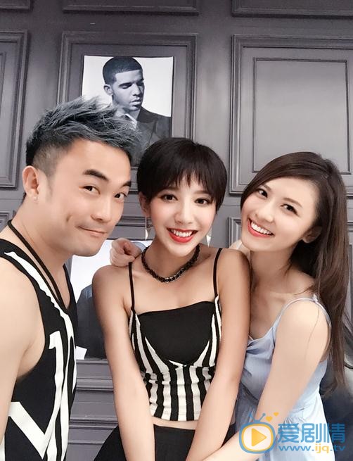 唐秦与人合照 唐秦高清写真_唐秦高清剧照