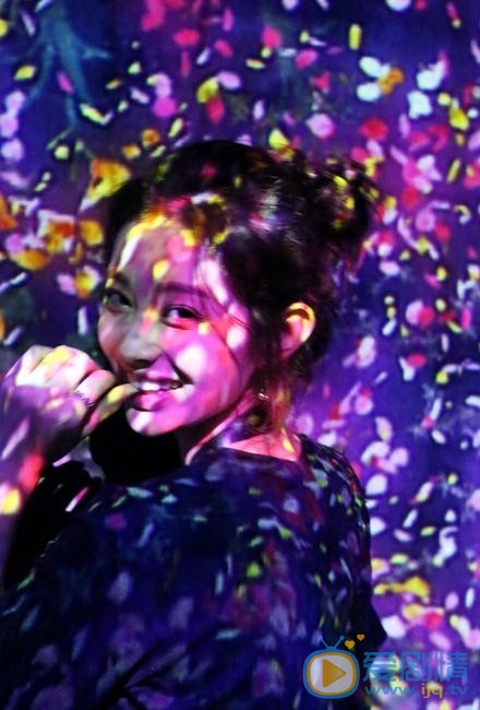 盖玥希炫彩写真 盖玥希高清写真_盖玥希高清剧照