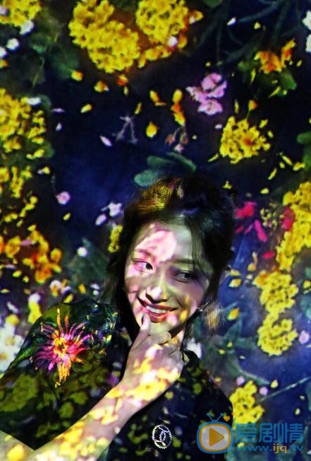 盖玥希炫彩写真 盖玥希高清写真_盖玥希高清剧照