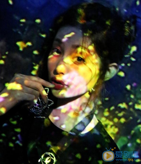 盖玥希炫彩写真 盖玥希高清写真_盖玥希高清剧照