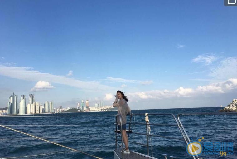 刘熙彤文艺写真 刘熙彤高清写真_刘熙彤高清剧照
