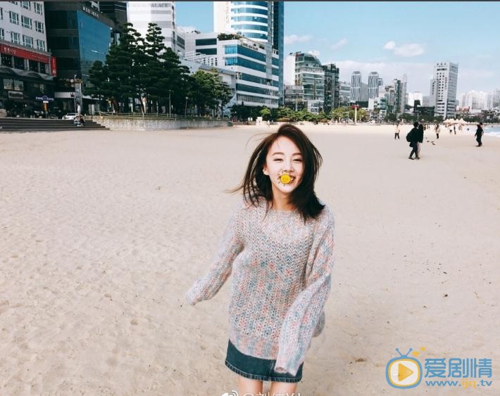 刘熙彤文艺写真 刘熙彤高清写真_刘熙彤高清剧照
