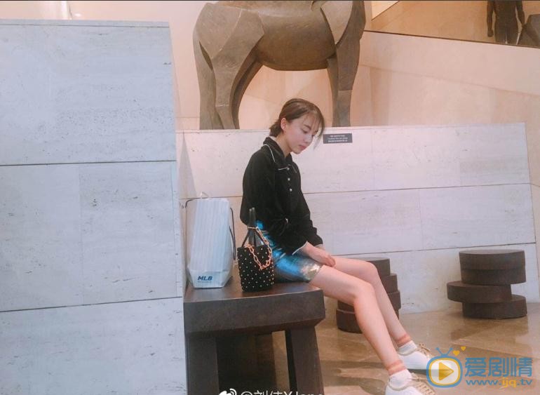 刘熙彤清纯写真 刘熙彤高清写真_刘熙彤高清剧照