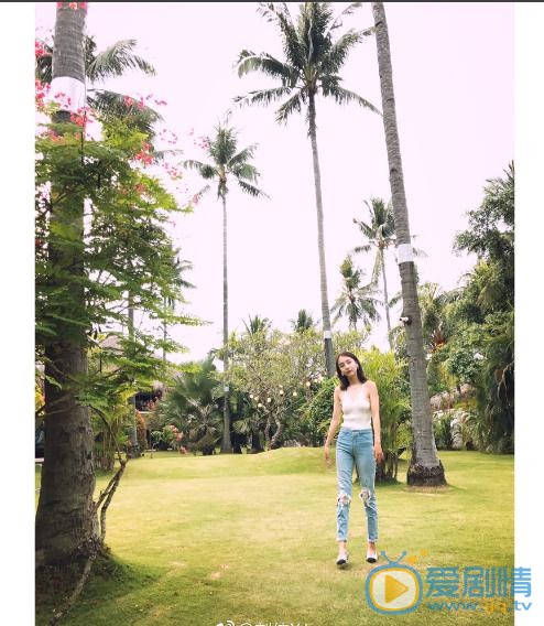 刘熙彤清纯写真 刘熙彤高清写真_刘熙彤高清剧照