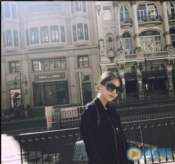 刘熙彤街拍写真 刘熙彤高清写真_刘熙彤高清剧照
