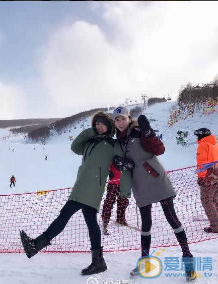 刘熙彤街拍写真 刘熙彤高清写真_刘熙彤高清剧照