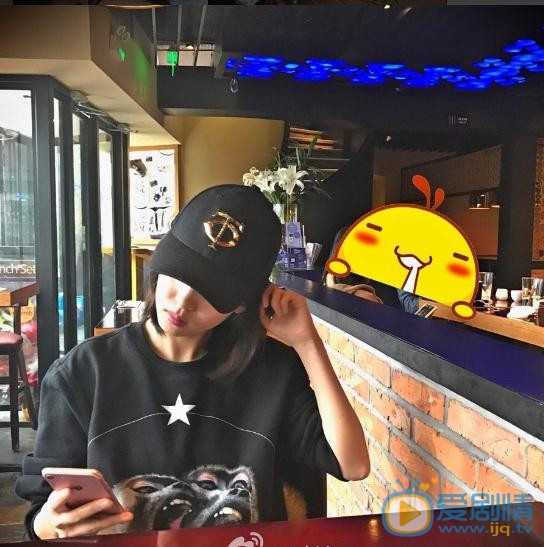 刘熙彤街拍写真 刘熙彤高清写真_刘熙彤高清剧照