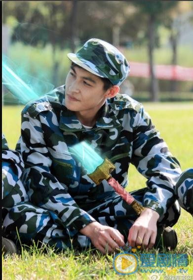 程星源街拍写真 程星源高清写真_程星源高清剧照